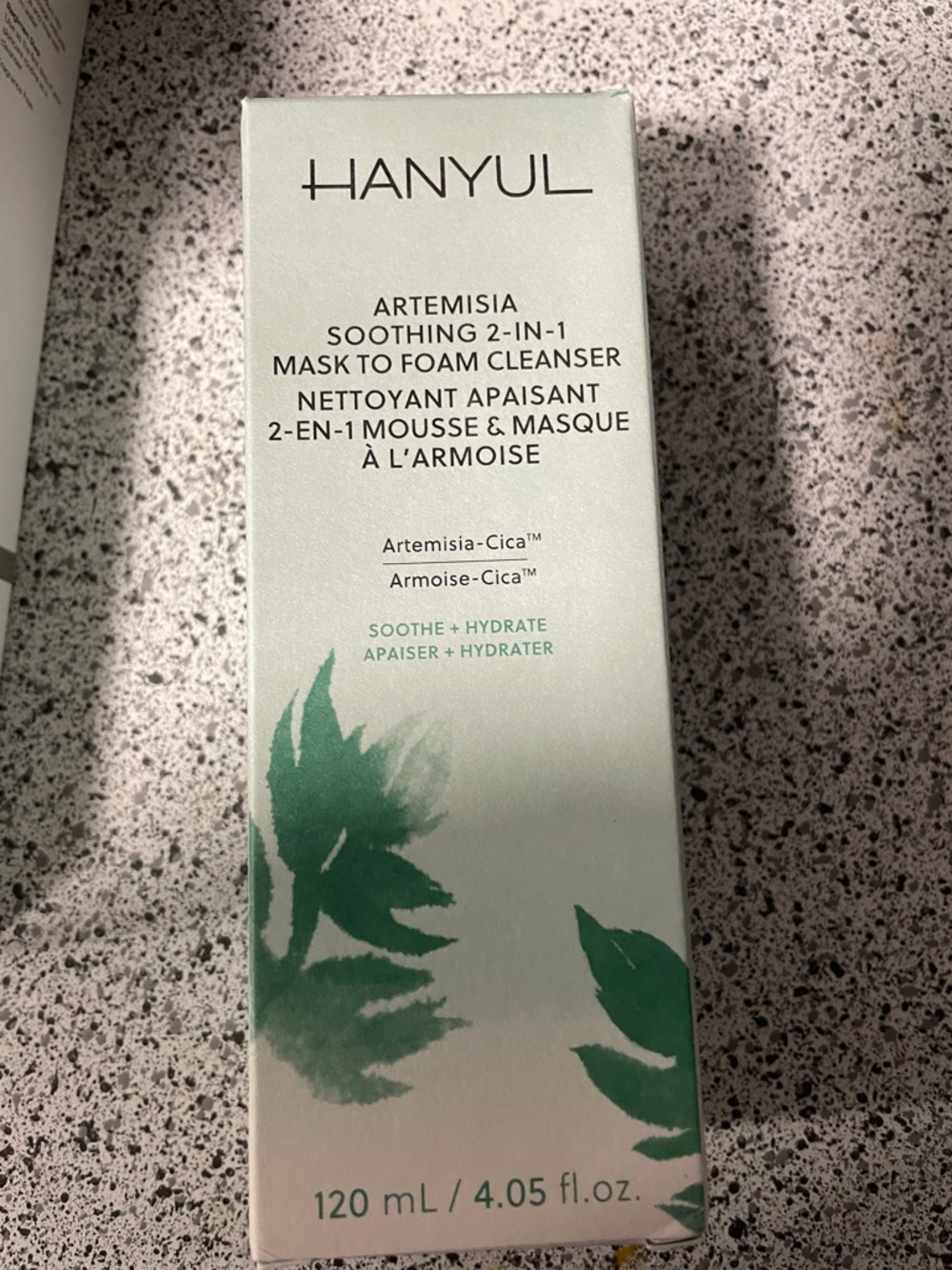Hanyul Artemisia Soothing 2-in-1 Mask to Foam Cleanser – Mint Green